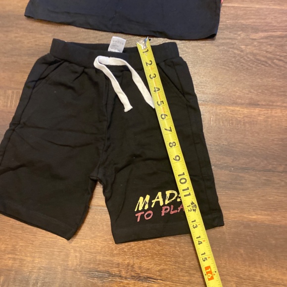 NEW BOYS MADE TO PLAY TOP & SHORTS COTTON SZ 5 - Picture 11 of 12